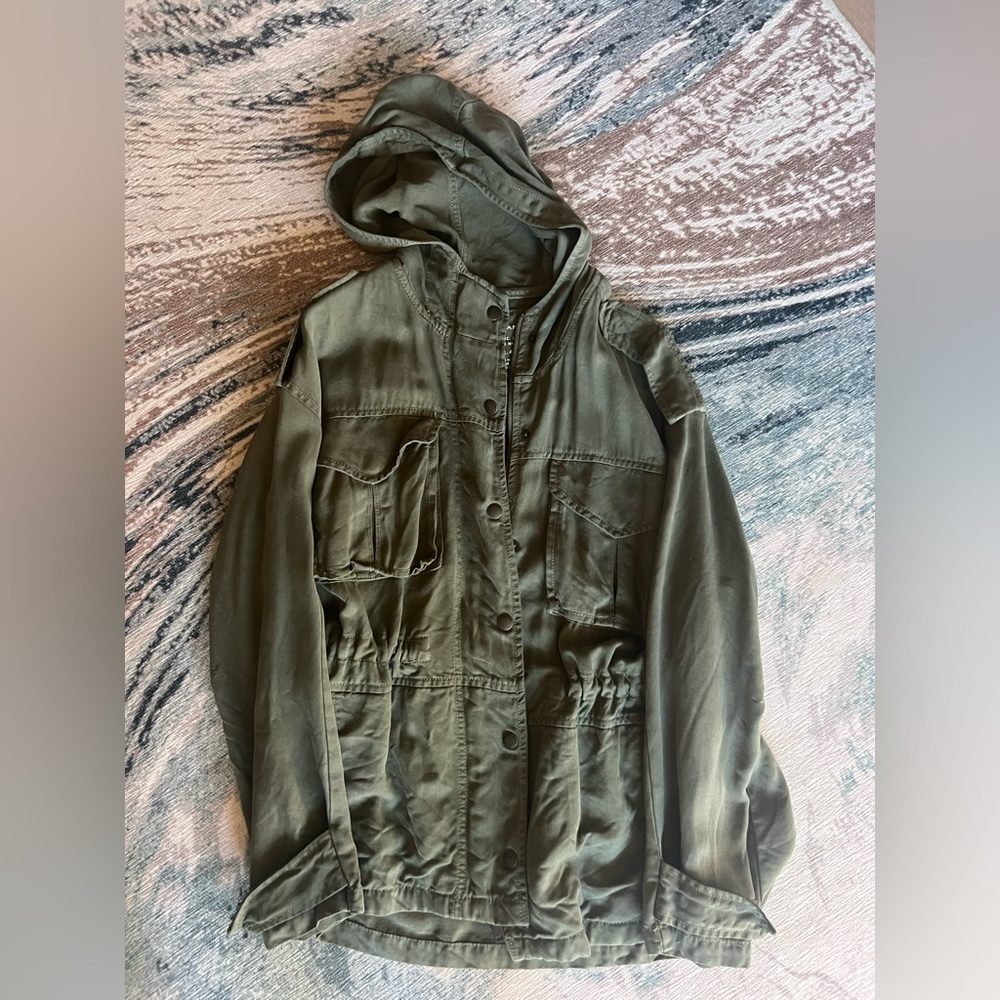 Women’s hooded anorak jacket
